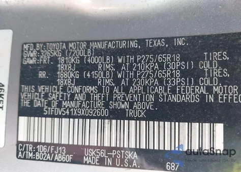 2009 Toyota Tundra Sr5 5.7L V8 z USA, uszkodzony, nr VIN 5TFDV541X9X092600